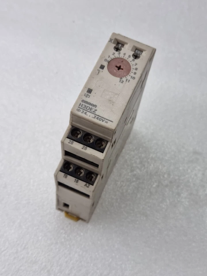 H3DEZ0.1s-120h 24-240VAC/DC TIMER H3DEZ-A2 (ONE USED)